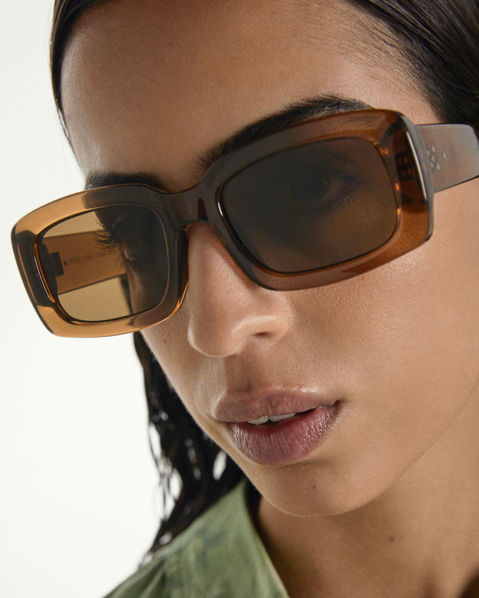 AKL | WALNUT BROWN