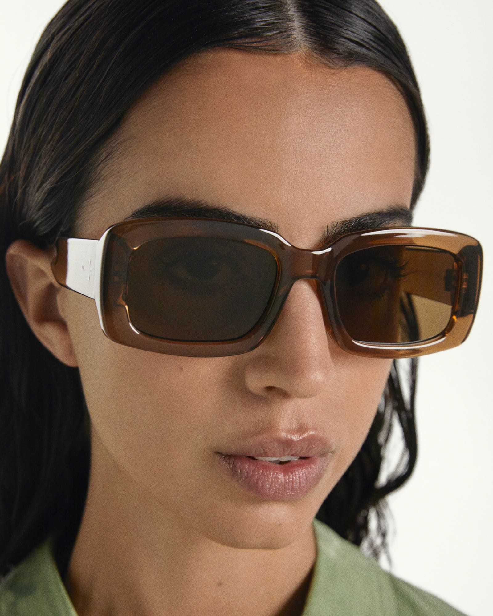 AKL | WALNUT BROWN