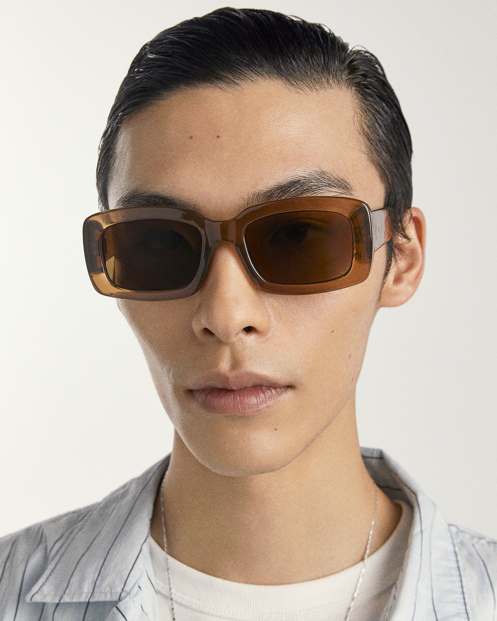 AKL | WALNUT BROWN