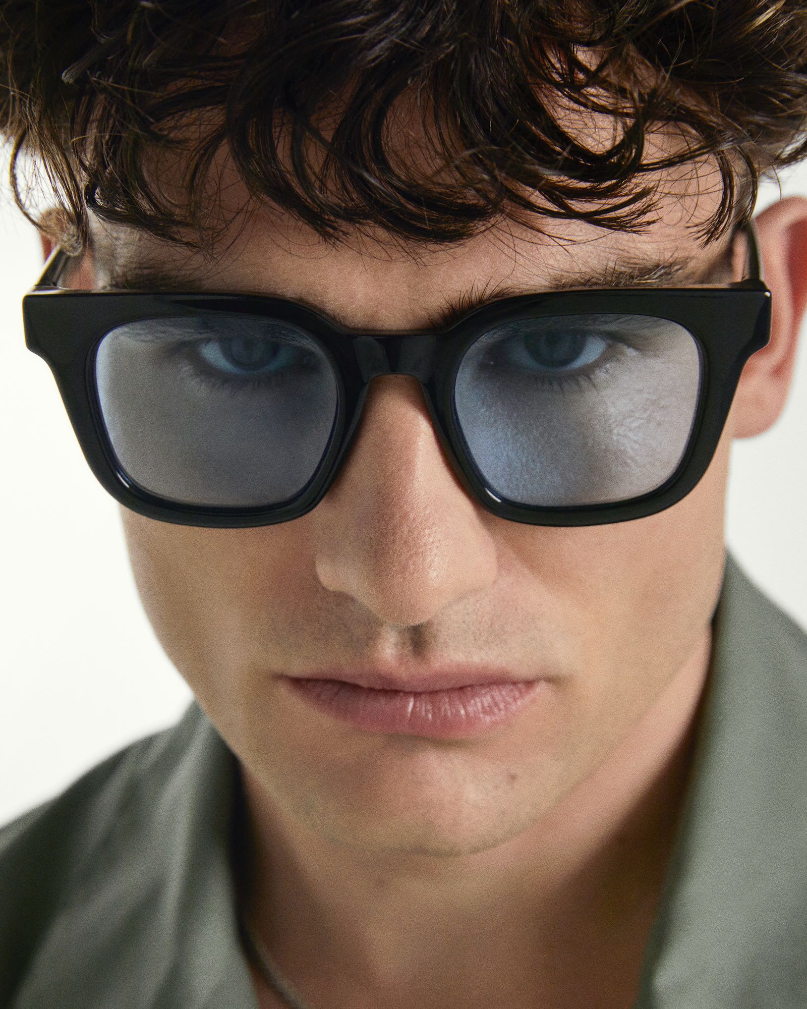 BKK | BLACK LIGHT SKY