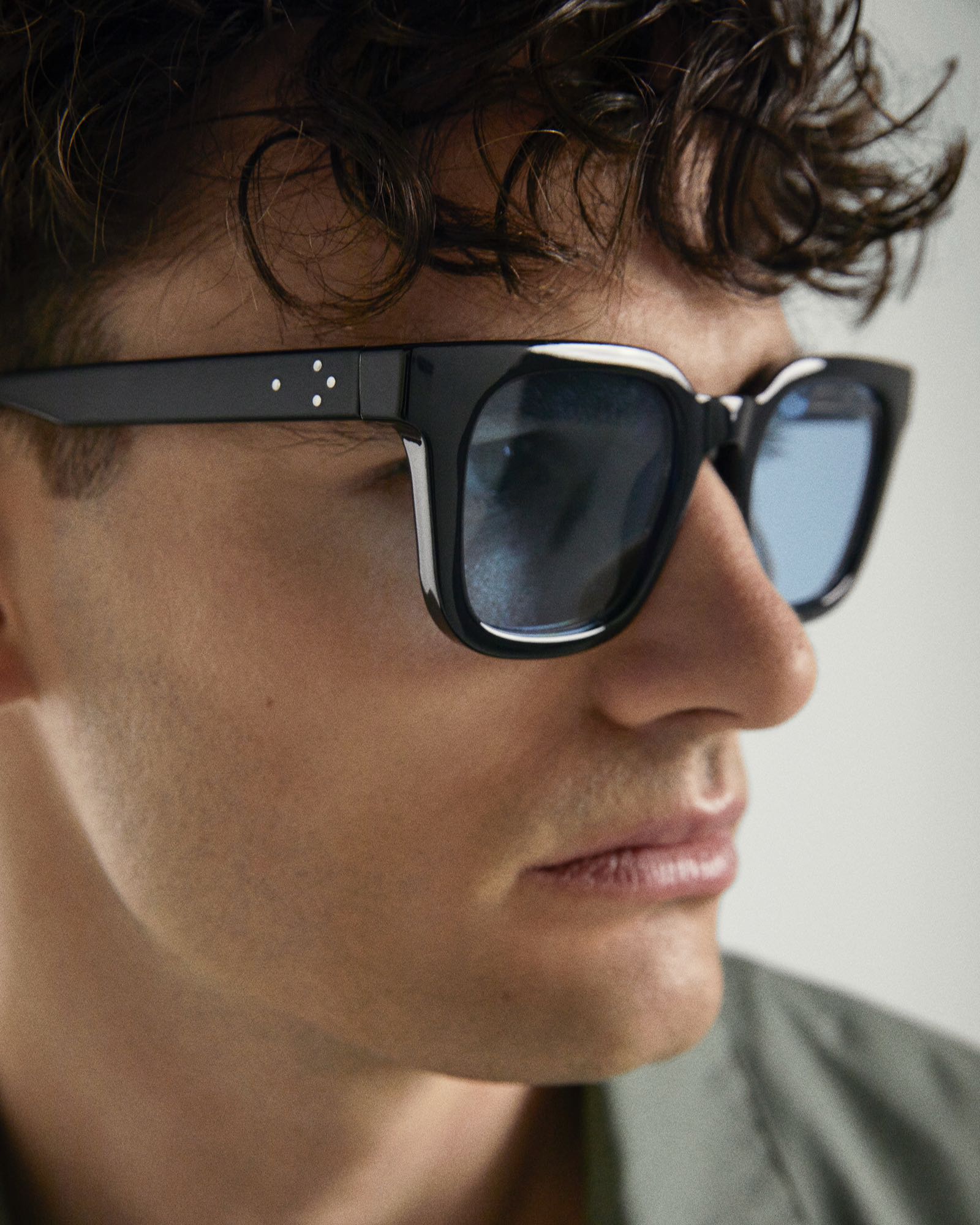 BKK | BLACK LIGHT SKY