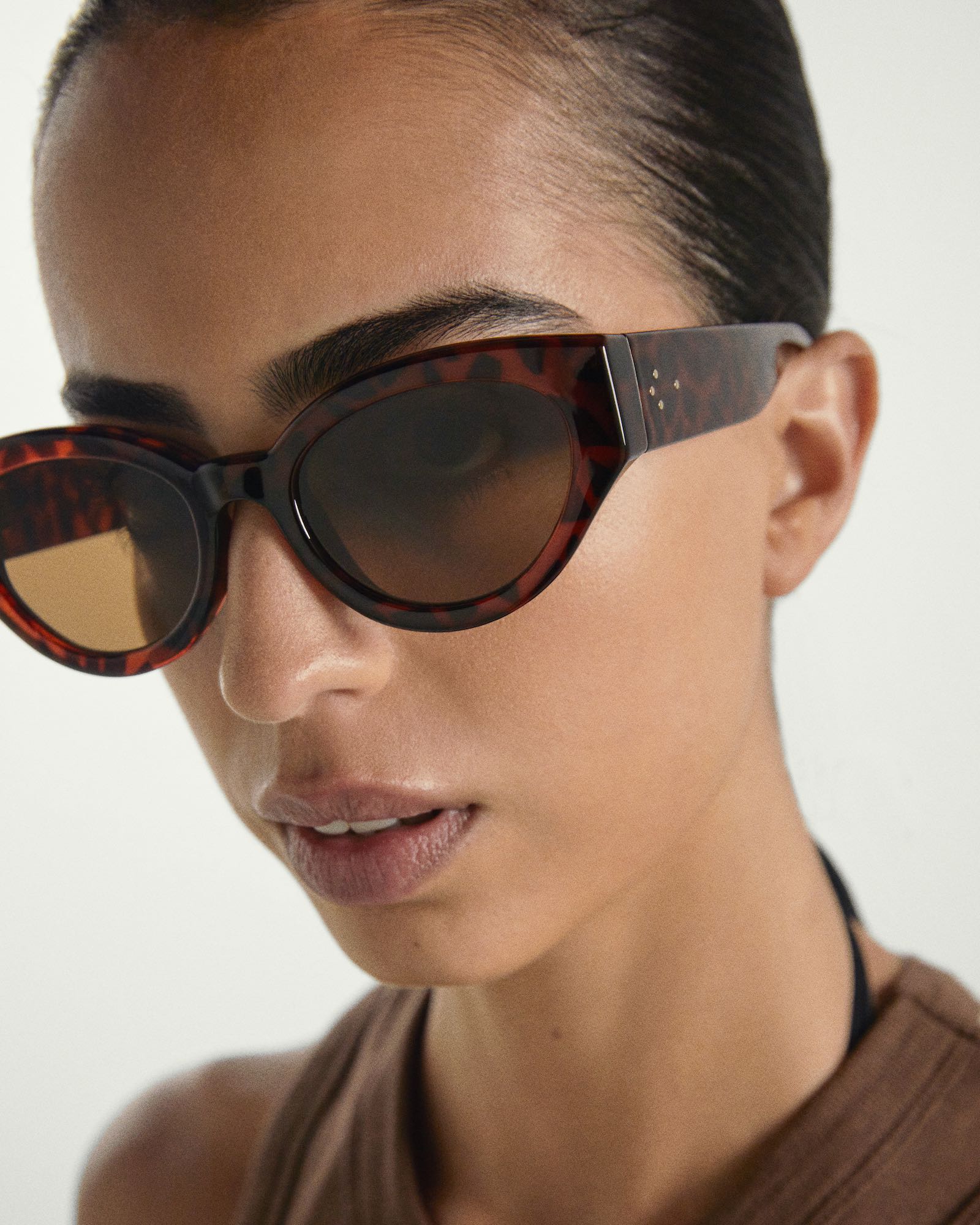 ROM | TORT BROWN