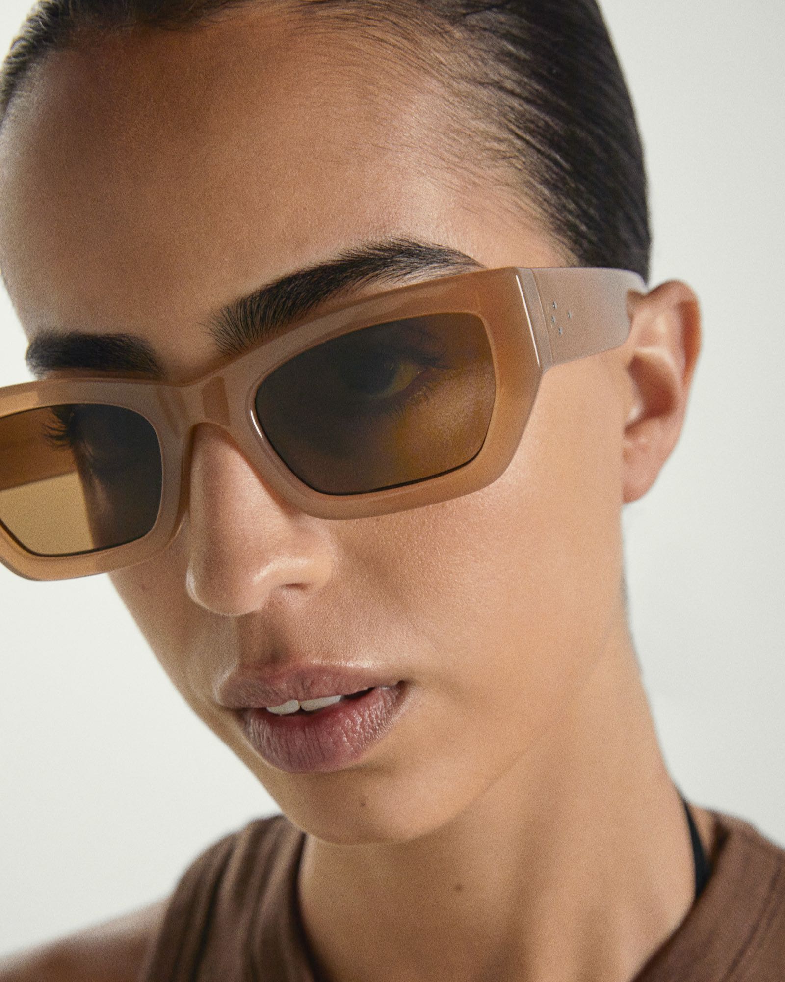 VCE | CAMEL BROWN
