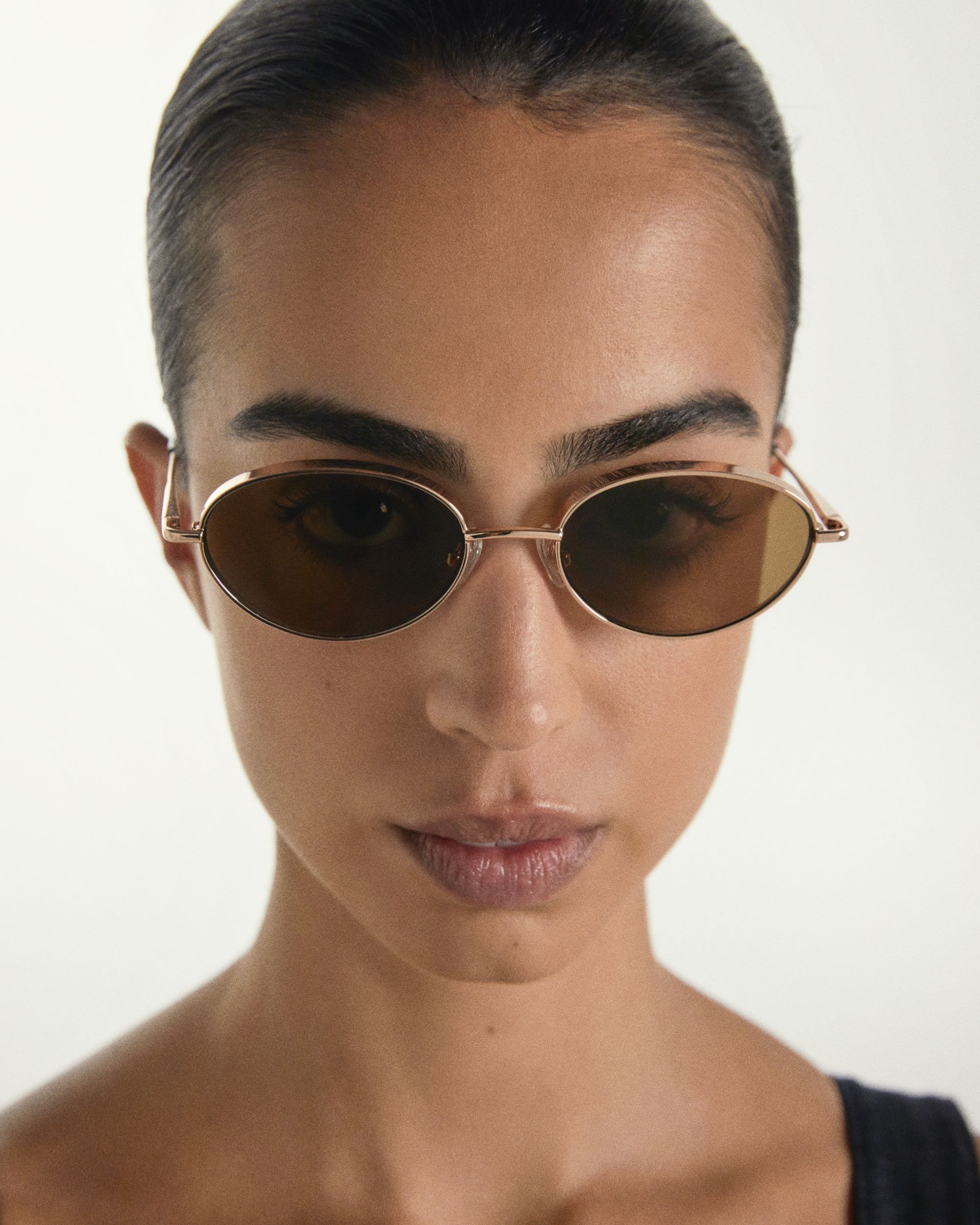 VIE | ROSE BROWN