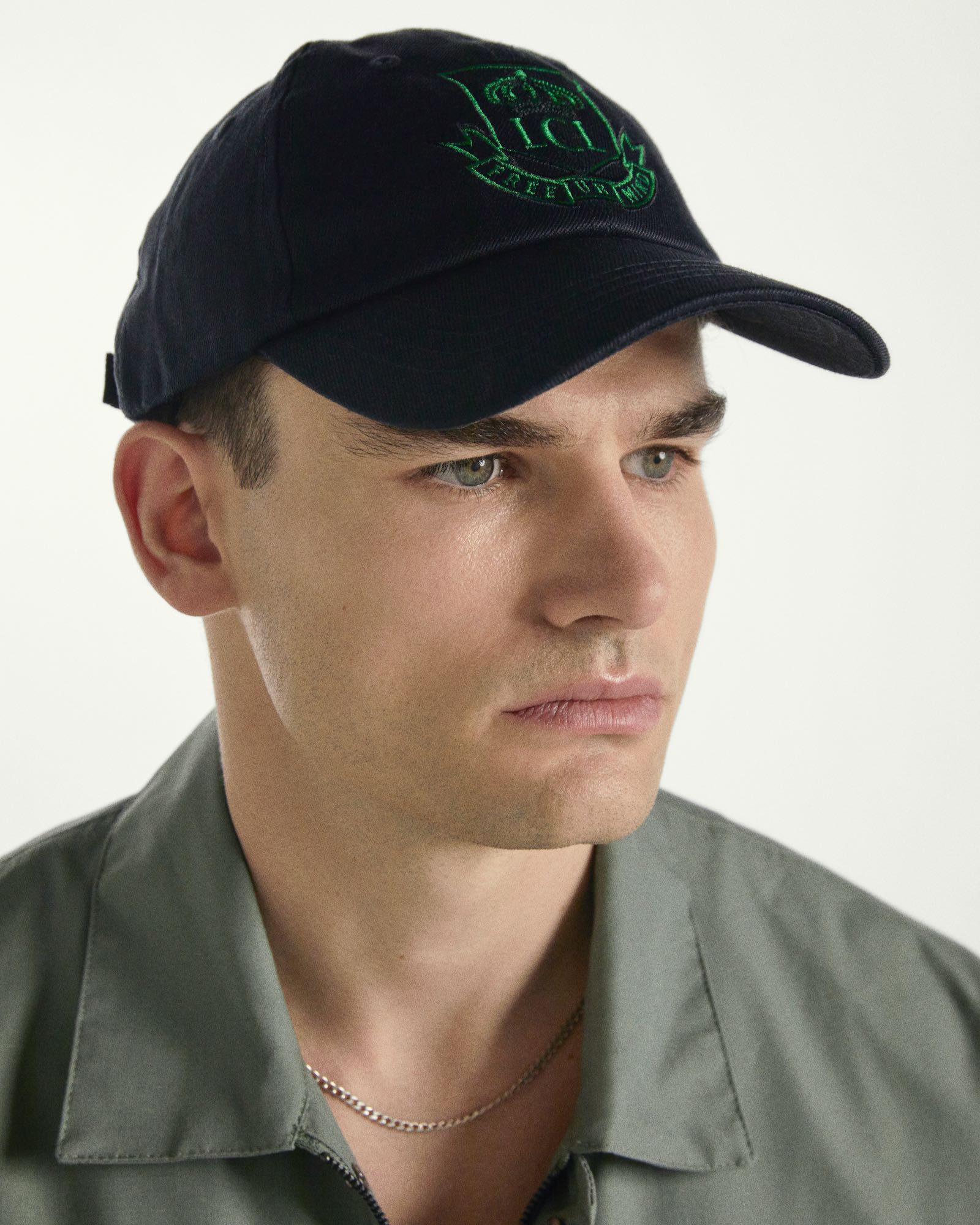 CAP CREST | BLACK GREEN