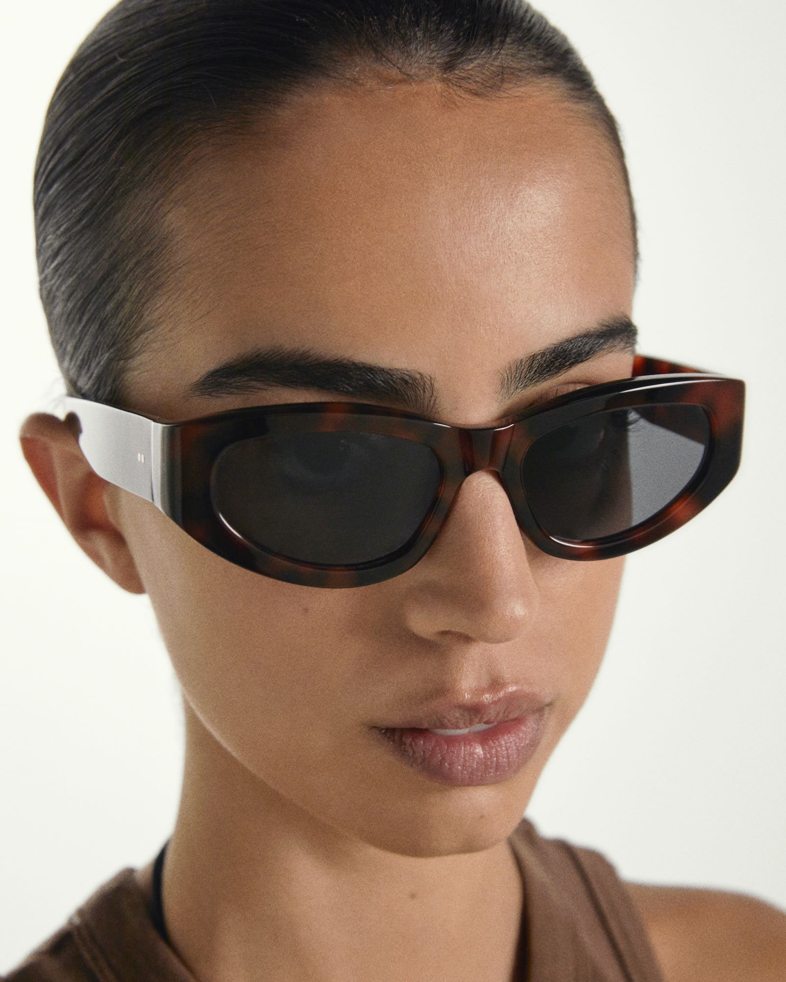 LW01 | Polished Burgundy and Burgundy