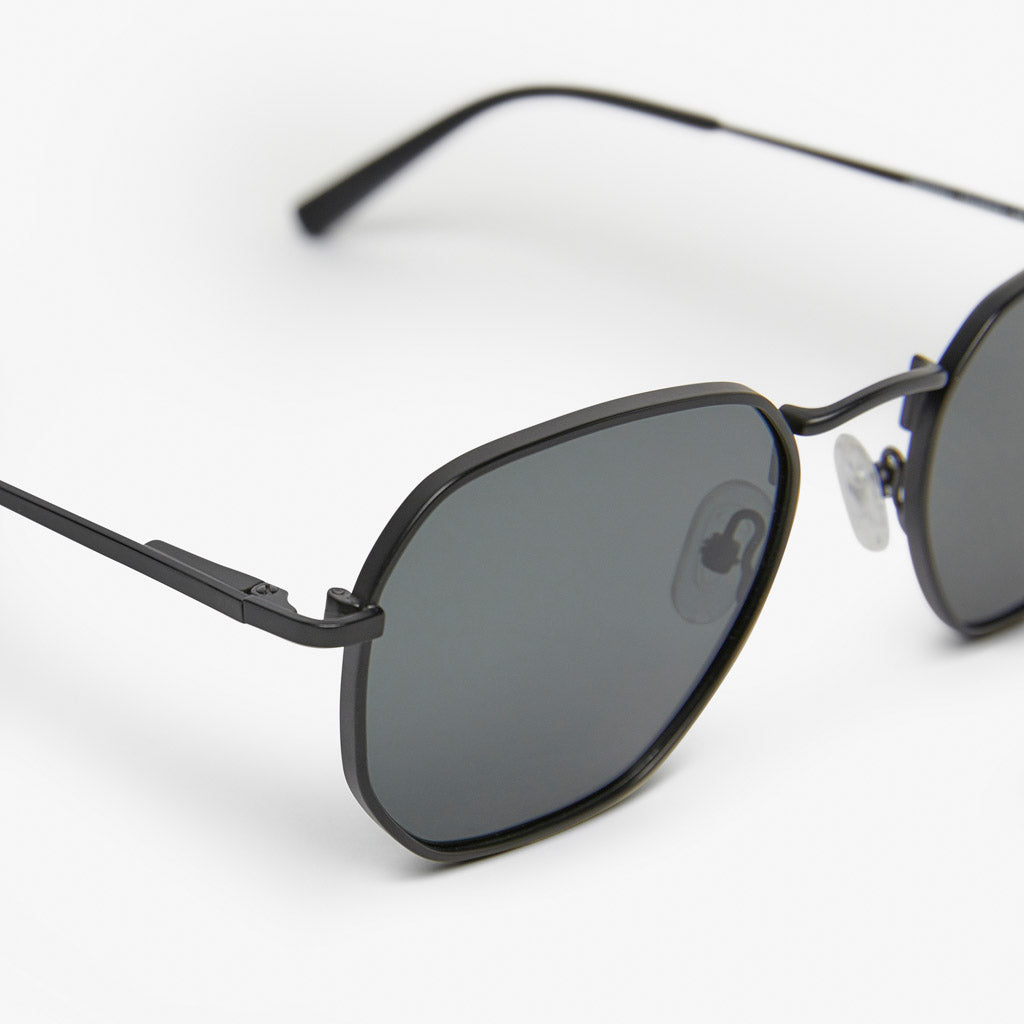 BLACK - POLARIZED LENS