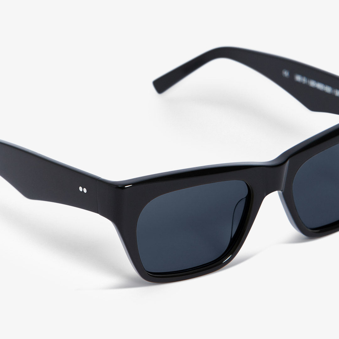 BLACK_GREY