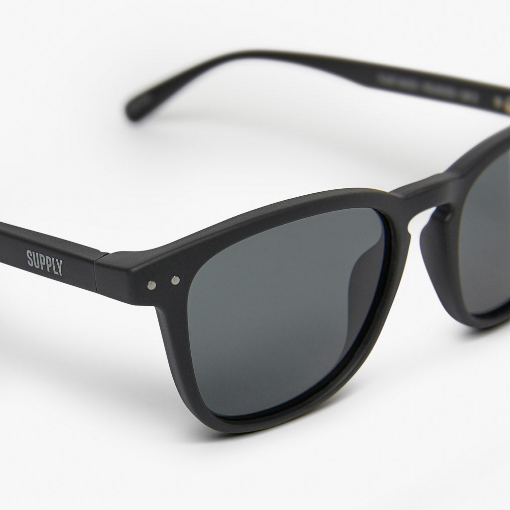 MATTE BLACK - POLARIZED LENS